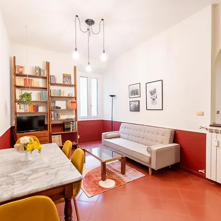 Maroon Flat Colosseo, 800 Mt From Amphitheater * روما